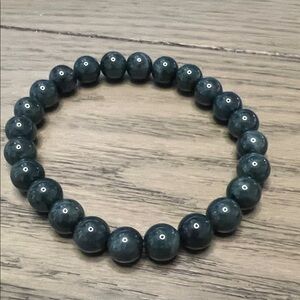 Natural Grade A Jade Stretch Bracelet